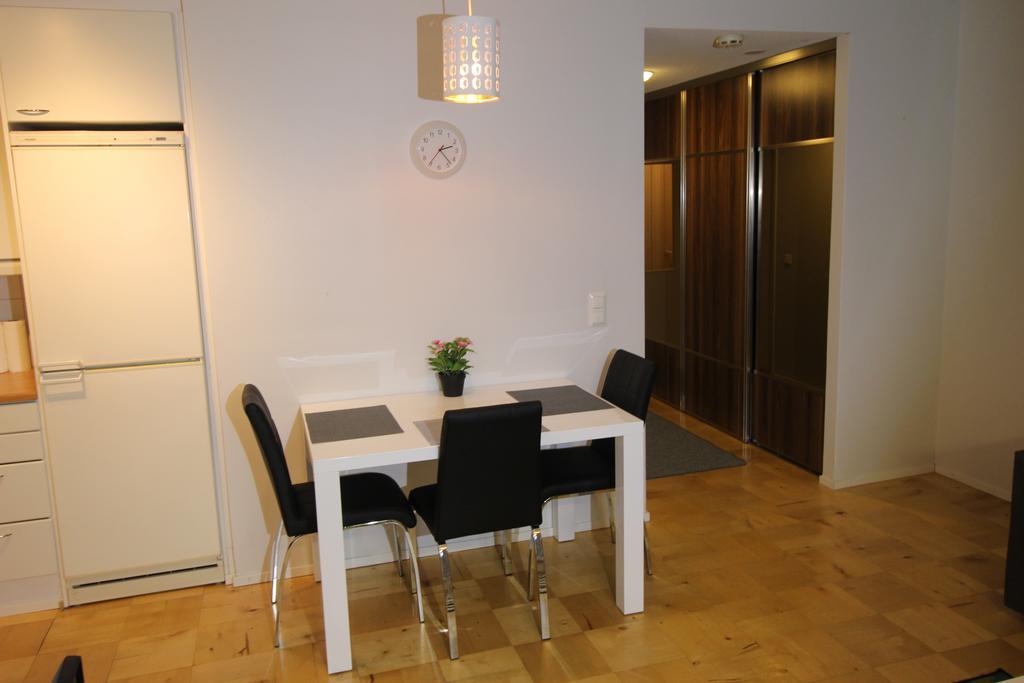 Majoitusykkoenen Apartment Raahe Phòng bức ảnh